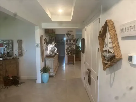 225 SW 31st Place Cape Coral FL 33991