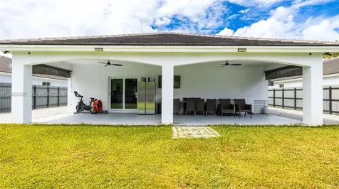 144 NW 16th Street Homestead FL 33030
