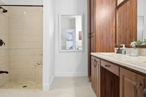 575 Lakeside Circle Sunrise FL 33326