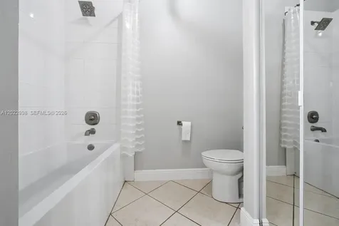 575 Lakeside Circle Sunrise FL 33326