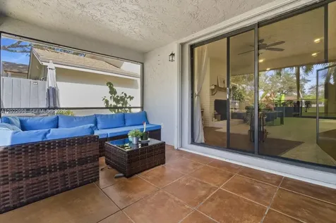 575 Lakeside Circle Sunrise FL 33326