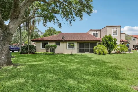 8927 W Sunrise Boulevard Plantation FL 33322