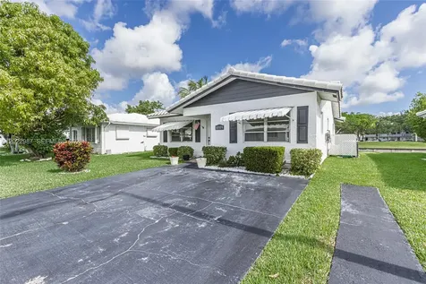 8309 NW 59th Place Tamarac FL 33321