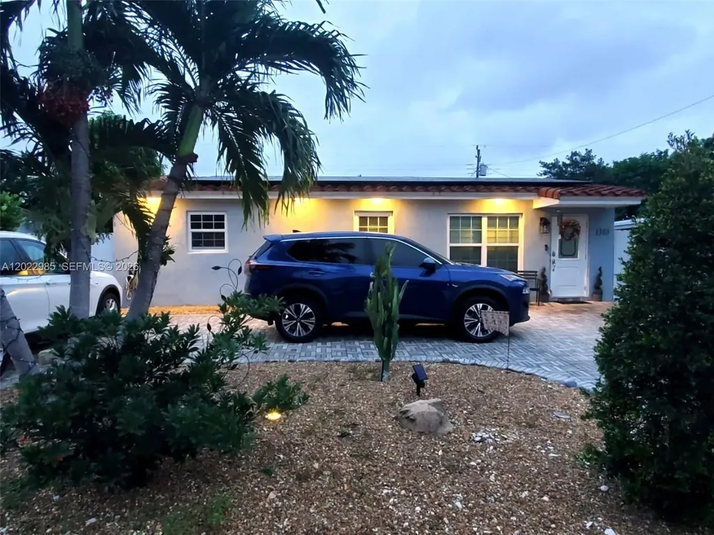 1310 N 70th Way Hollywood FL 33024