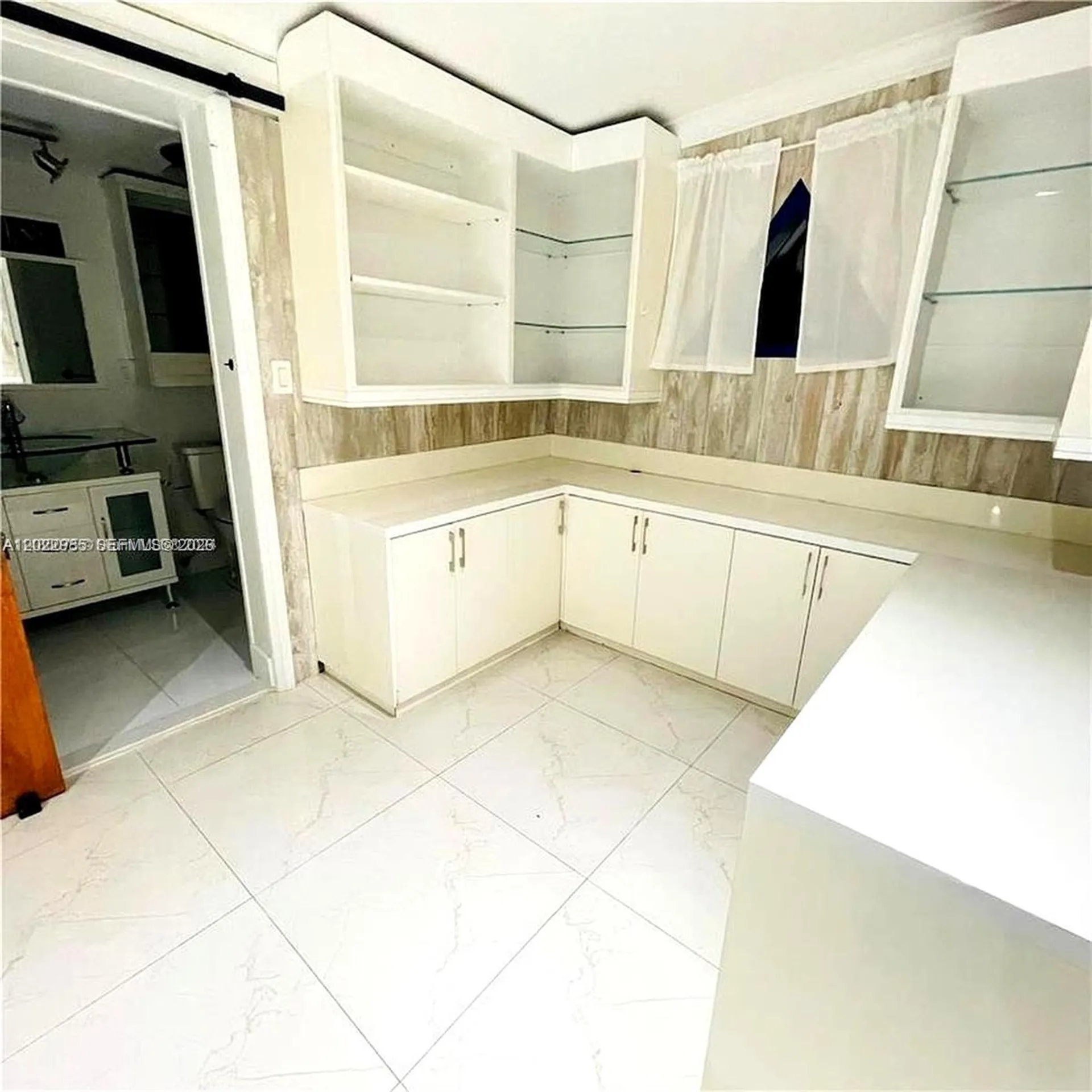 1310 N 70th Way Hollywood FL 33024