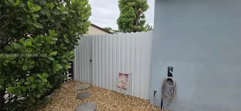 1310 N 70th Way Hollywood FL 33024