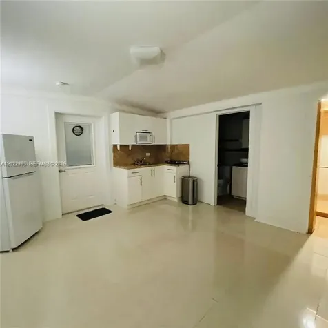 1310 N 70th Way Hollywood FL 33024