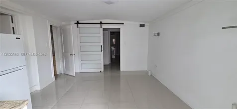 1310 N 70th Way Hollywood FL 33024