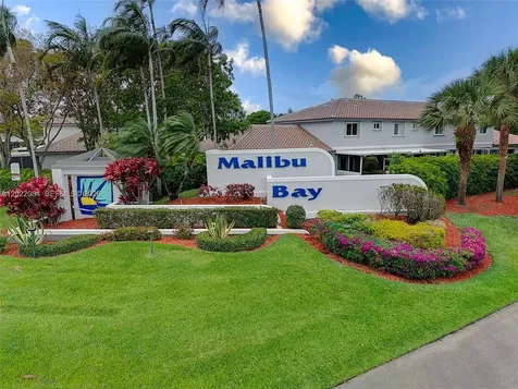 881 NW 208th Drive Pembroke Pines FL 33029