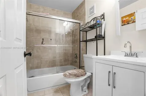881 NW 208th Drive Pembroke Pines FL 33029