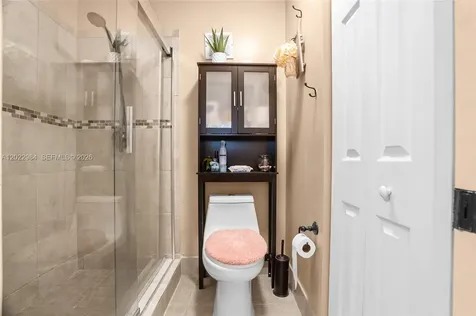 881 NW 208th Drive Pembroke Pines FL 33029
