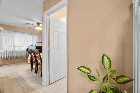 881 NW 208th Drive Pembroke Pines FL 33029