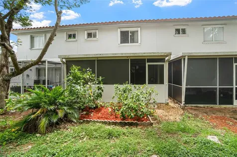 881 NW 208th Drive Pembroke Pines FL 33029