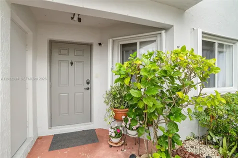 881 NW 208th Drive Pembroke Pines FL 33029
