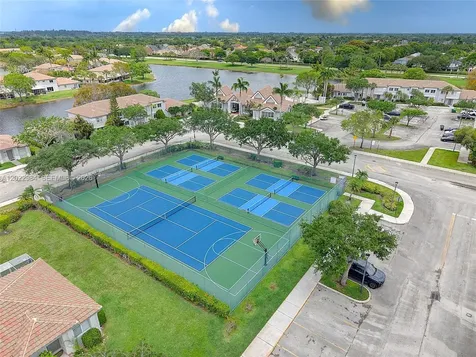 881 NW 208th Drive Pembroke Pines FL 33029