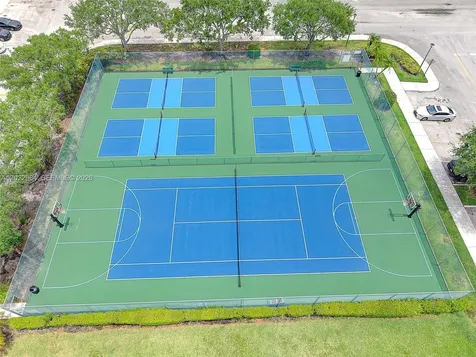 881 NW 208th Drive Pembroke Pines FL 33029