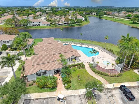 881 NW 208th Drive Pembroke Pines FL 33029