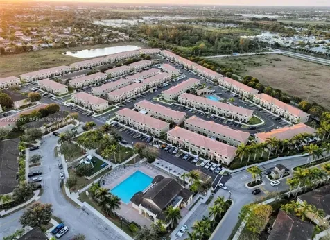 2474 SE 10th Court Homestead FL 33035