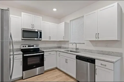 2474 SE 10th Court Homestead FL 33035