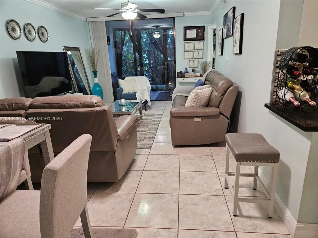 212 Lake Pointe Drive Oakland Park FL 33309