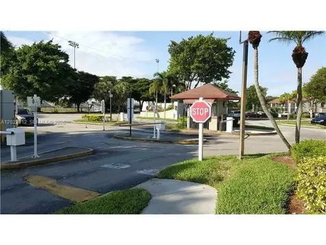 212 Lake Pointe Drive Oakland Park FL 33309