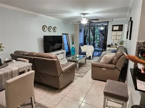 212 Lake Pointe Drive Oakland Park FL 33309