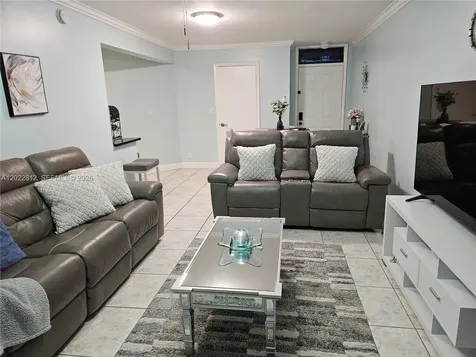 212 Lake Pointe Drive Oakland Park FL 33309