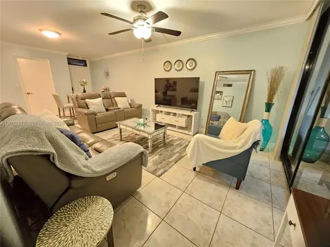212 Lake Pointe Drive Oakland Park FL 33309