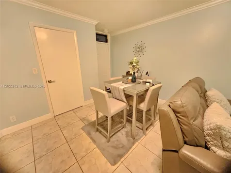 212 Lake Pointe Drive Oakland Park FL 33309