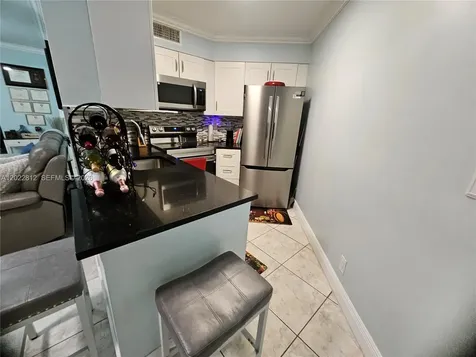 212 Lake Pointe Drive Oakland Park FL 33309