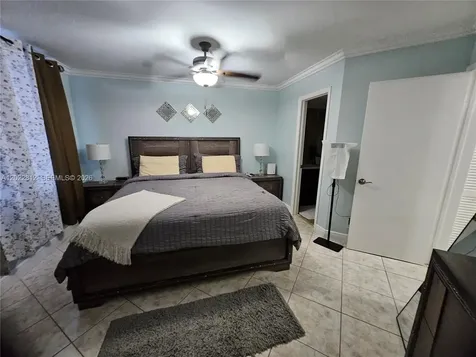 212 Lake Pointe Drive Oakland Park FL 33309