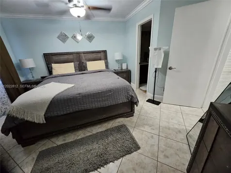 212 Lake Pointe Drive Oakland Park FL 33309