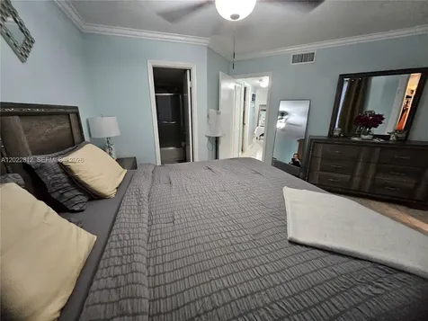 212 Lake Pointe Drive Oakland Park FL 33309