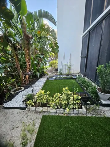212 Lake Pointe Drive Oakland Park FL 33309