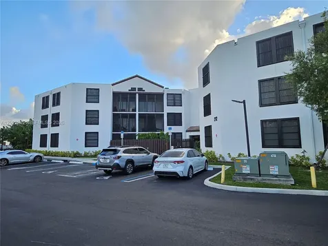 212 Lake Pointe Drive Oakland Park FL 33309