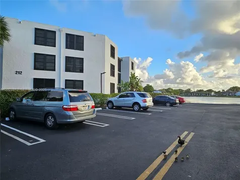 212 Lake Pointe Drive Oakland Park FL 33309
