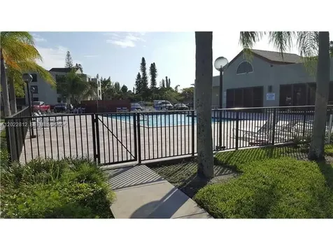 212 Lake Pointe Drive Oakland Park FL 33309