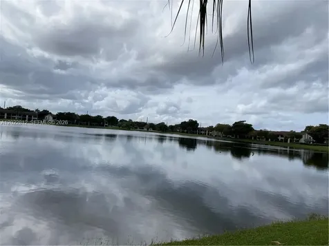 212 Lake Pointe Drive Oakland Park FL 33309