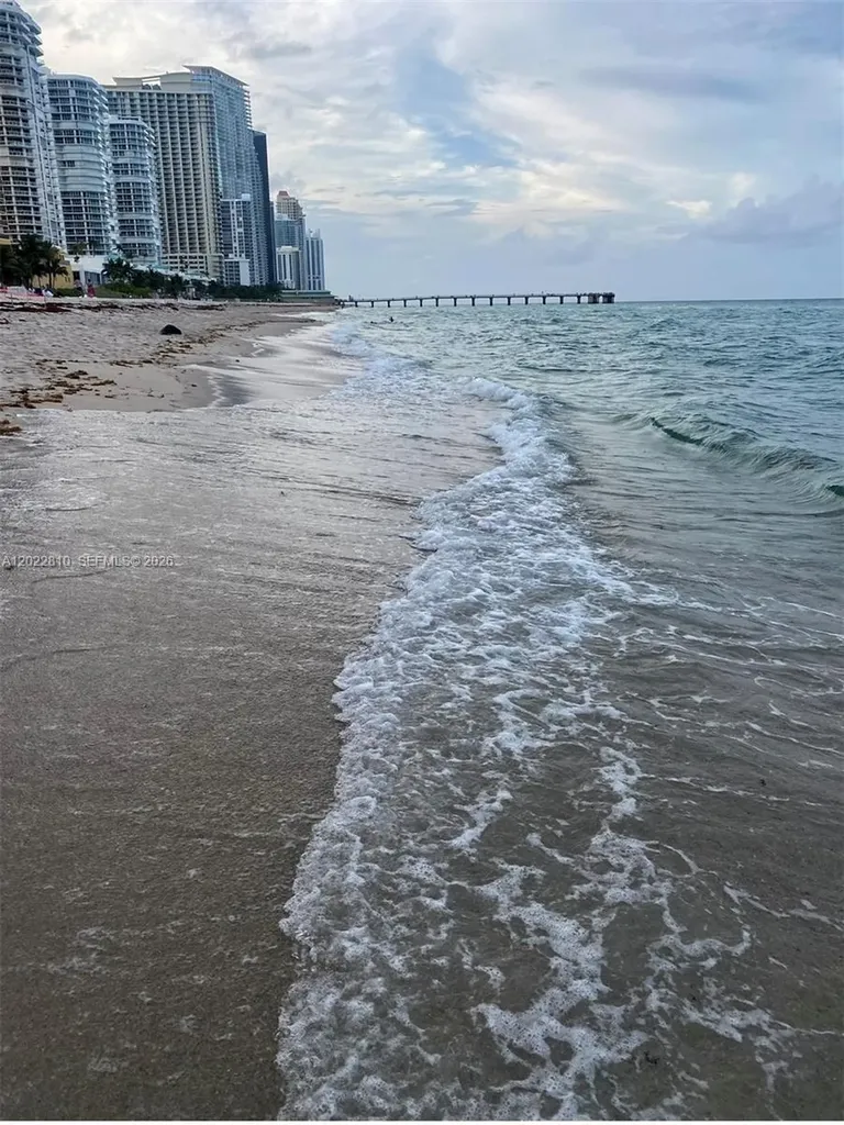 17125 N Bay Road Sunny Isles Beach FL 33160