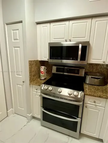 17125 N Bay Road Sunny Isles Beach FL 33160