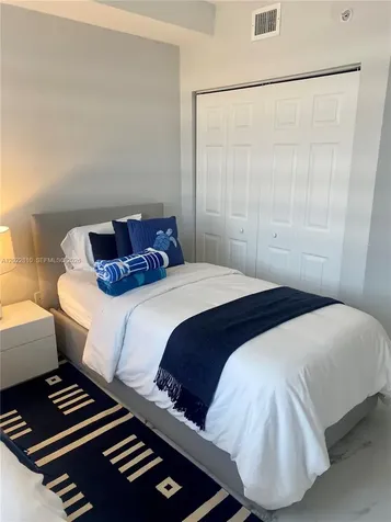 17125 N Bay Road Sunny Isles Beach FL 33160