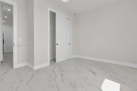 1413 NE 4th Place Cape Coral FL 33909