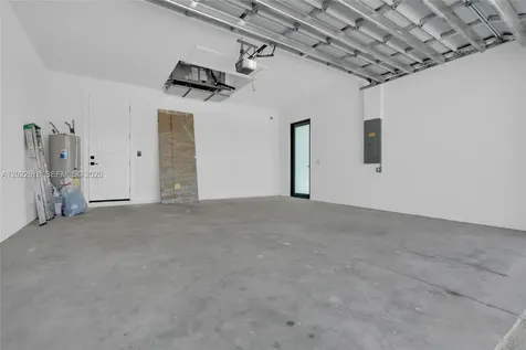 1413 NE 4th Place Cape Coral FL 33909