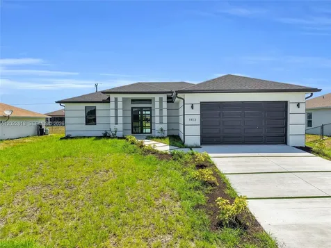 1413 NE 4th Place Cape Coral FL 33909