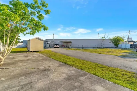 30005 S Dixie Highway Homestead FL 33033