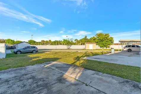30005 S Dixie Highway Homestead FL 33033