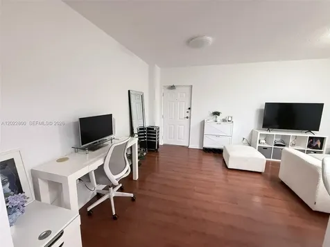 115 SW 42nd Avenue Miami FL 33134
