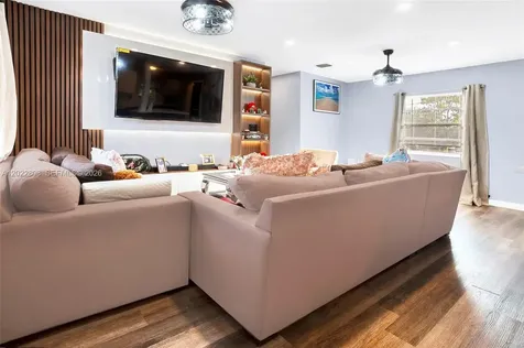 2501 NW 30th Way Fort Lauderdale FL 33311
