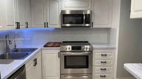 4000 Towerside Terrace Miami FL 33138