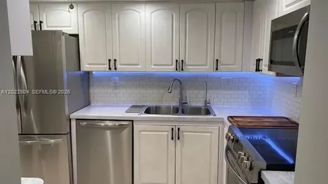 4000 Towerside Terrace Miami FL 33138